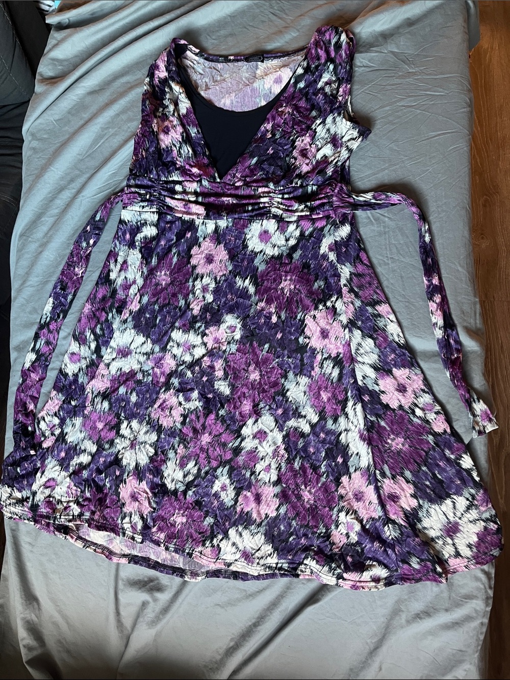 Clientele Purple Floral Sleeveless Medium large Dress Tie Waist PTP 17